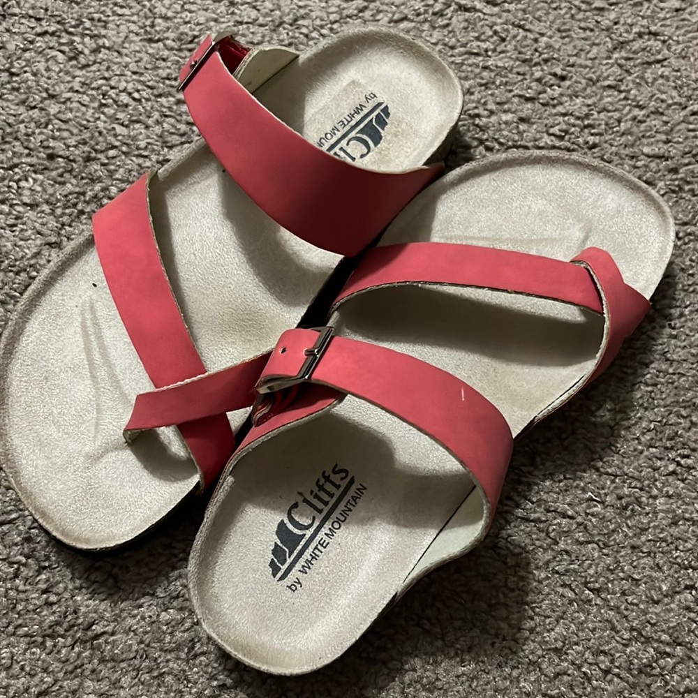 New cliffs by mountain brand new pink color size 6